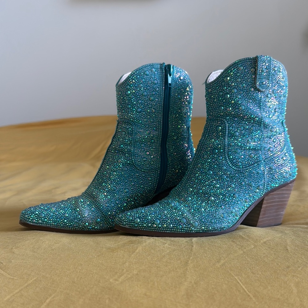 Betsey Johnson Diva Turquoise Rhinestone Crystal Glitter Ankle Cowboy Boots 6.5